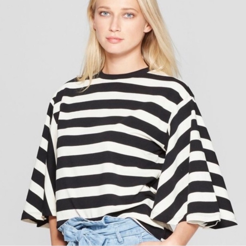 Who what wear Black and White‎ Striped Women's Top size Large bell sleeves